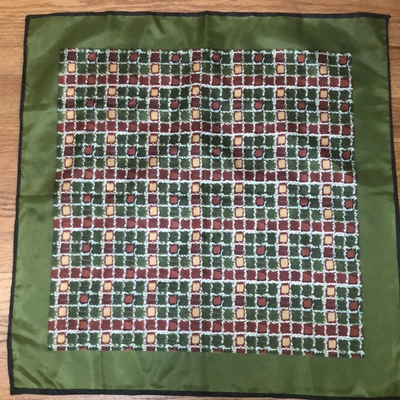 Chic Elegant design Square Bandana  Neckerchief VTG - Picture 4 of 16